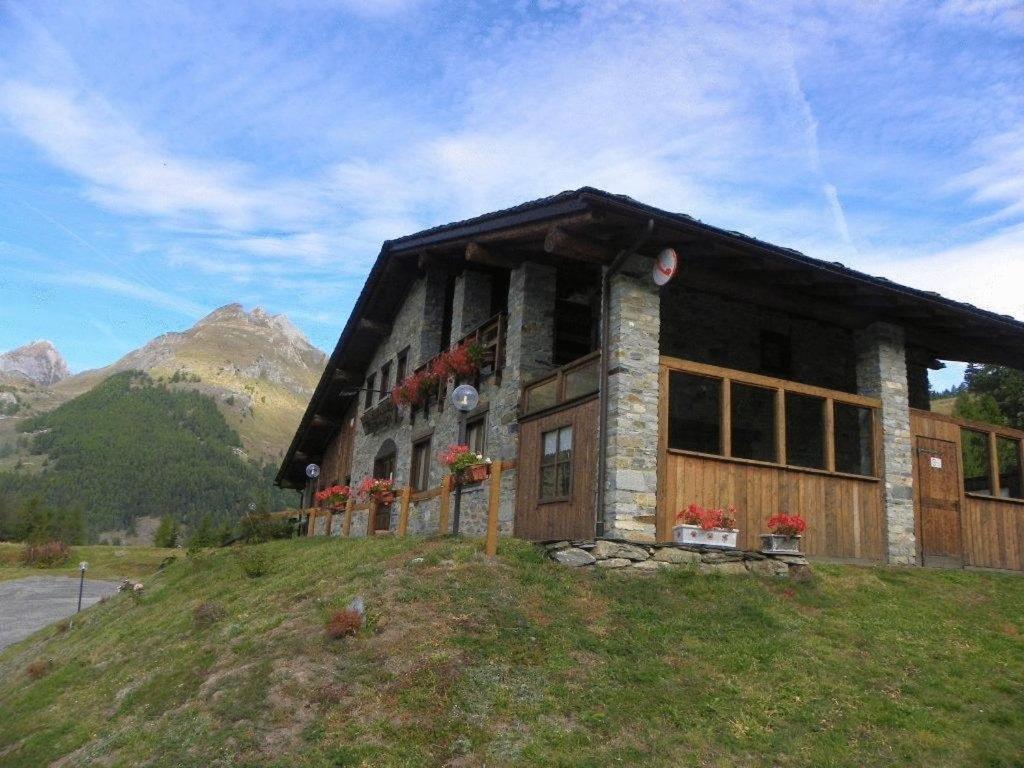 Hotel Les Granges Ла-Тюїль Екстер'єр фото